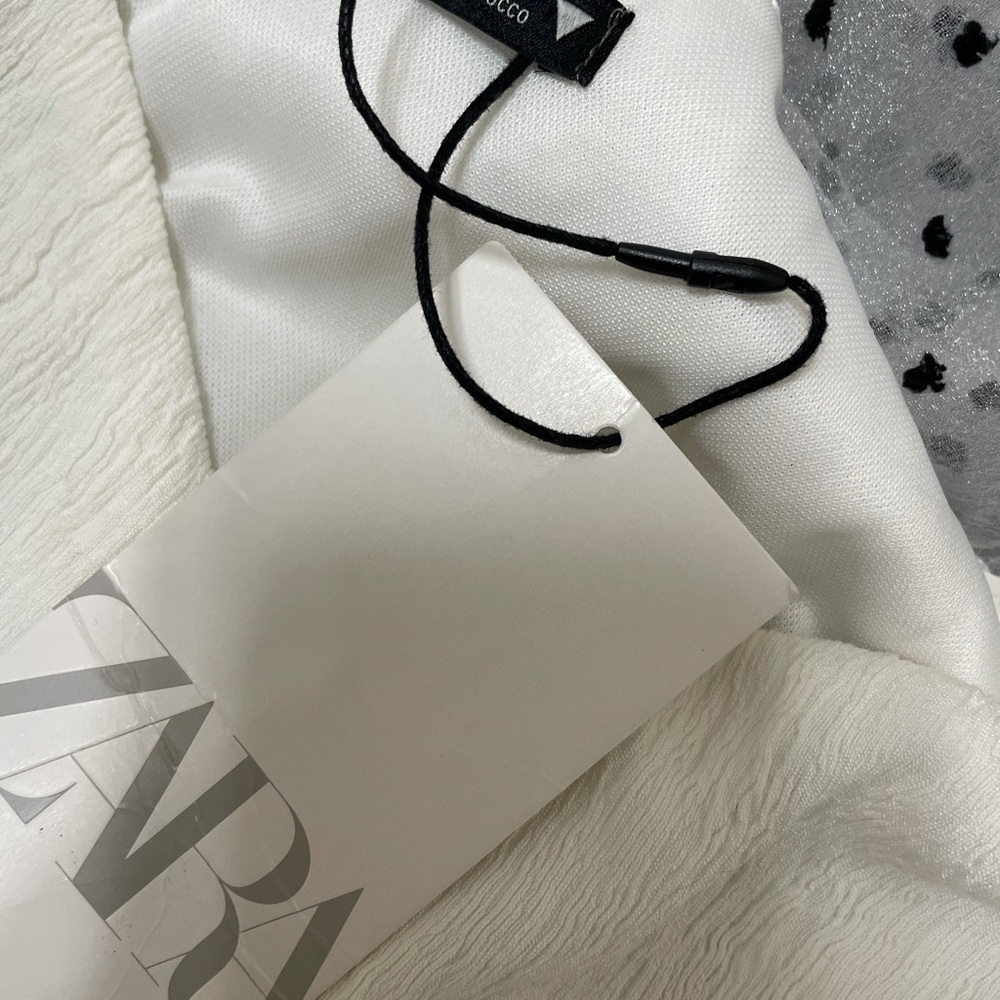 Zara Top 🦢 - Picture 6 of 6